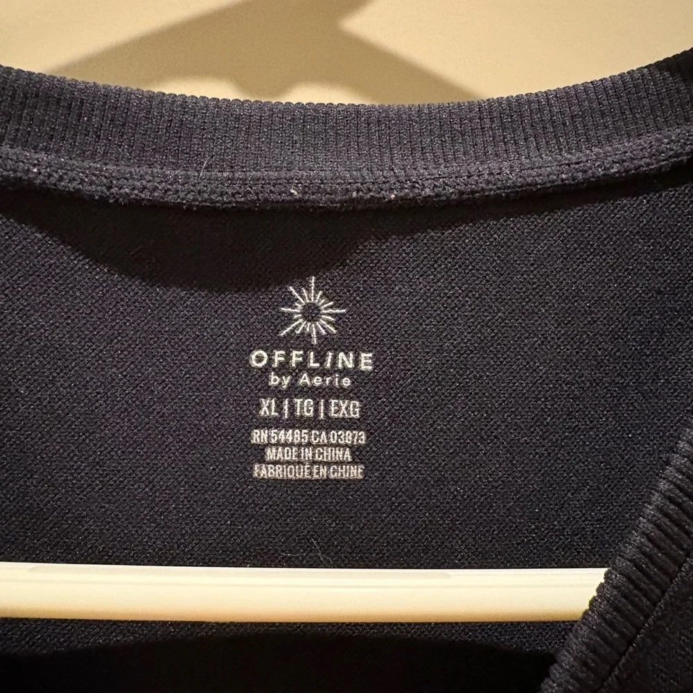 Aerie Black Seamless Cropped Top - Picture 3 of 3